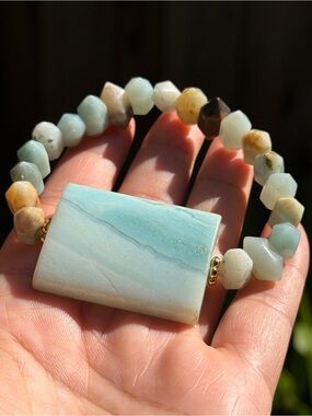 Handmade Natural Carribean Calcite bracelet 2655